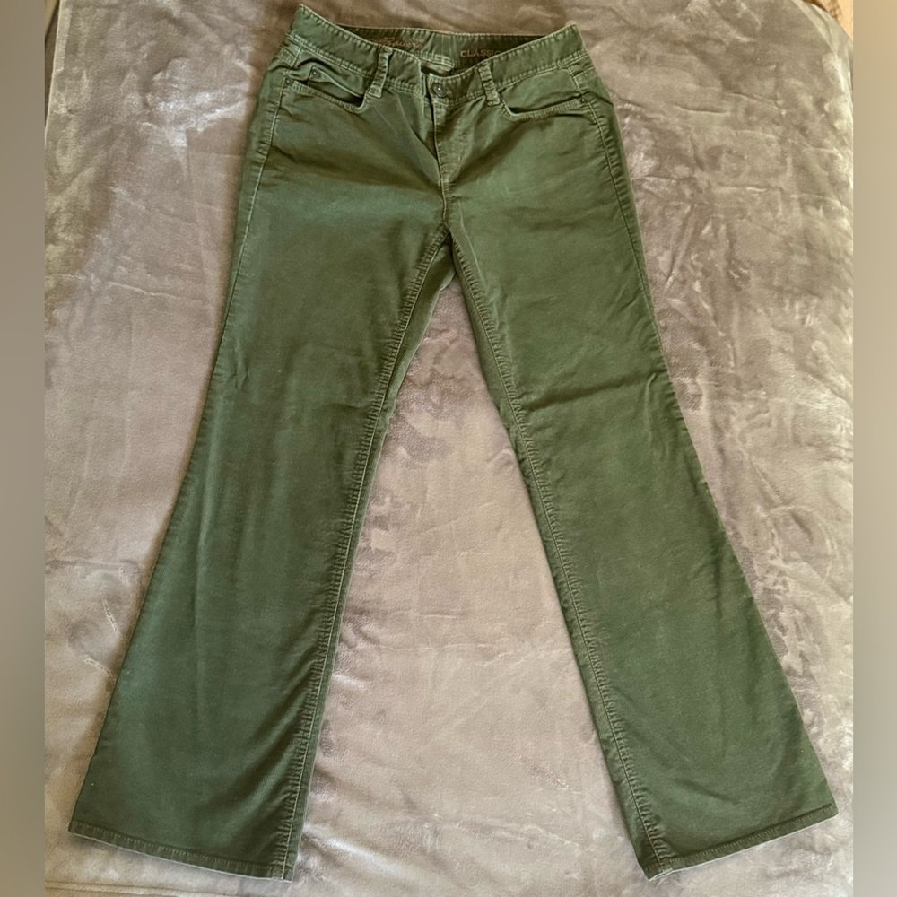 Eddie Bauer Classic Olive Corduroy Pants Size 4